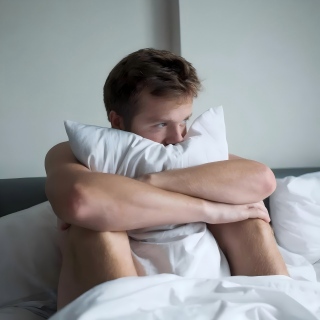 Keheningan Manusia dan Absennya Hasrat